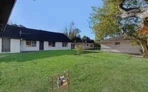 5230 W Bellfort Ave, Houston, TX 77035