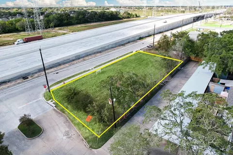 2400 Bayport Blvd, Seabrook, TX 77586