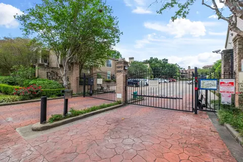 1860 White Oak Dr #355, Houston, TX 77009