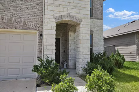Exterior - 234 Pine Cavern Dr, Willis, TX 77378 photo 2 of 5