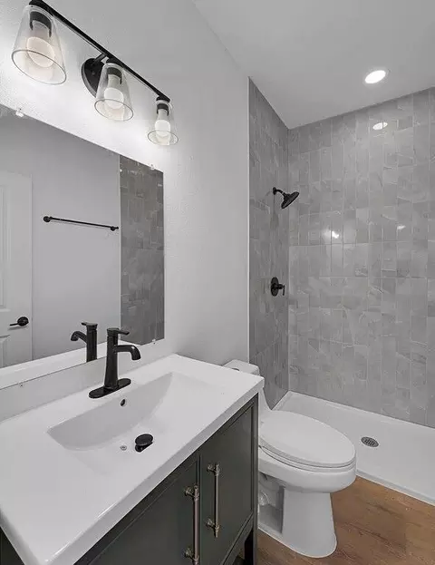 Bath - 1602 Mitchell Ave, Waco, TX 76708 photo 1 of 4