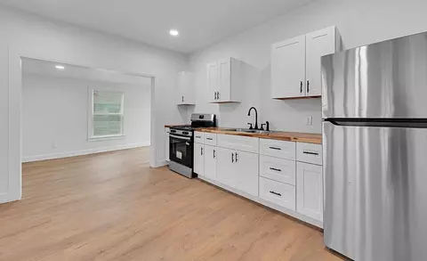 Kitchen - 1602 Mitchell Ave, Waco, TX 76708 photo 2 of 2