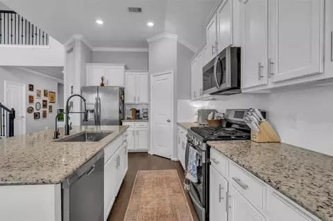 Kitchen - 32618 Twilight Gable Ct, Spring, TX 77386 photo 2 of 6