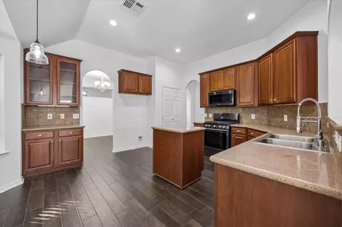 Kitchen - 20910 Sandy Briar Ct, Spring, TX 77379 photo 2 of 2