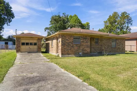 4625 Los Angeles St, Houston, TX 77026