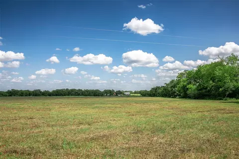 11105 Harmon School Rd, Burton, TX 77835