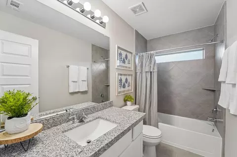 Bath - 18616 Shauna Danielle Dr, New Caney, TX 77357 photo 4 of 4