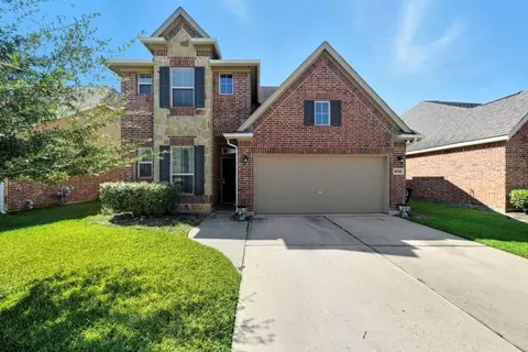 10518 Sun River Falls Dr, Humble, TX 77396