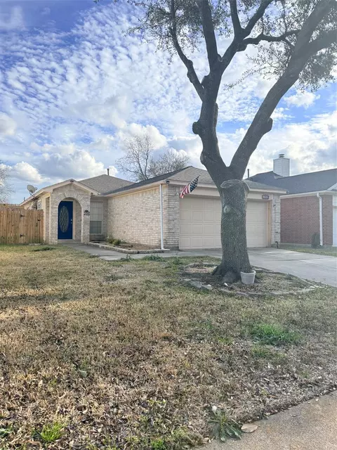3359 Strong Winds Dr, Houston, TX 77014
