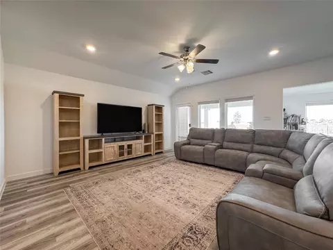 8706 Marlow Dr, Texas City, TX 77591
