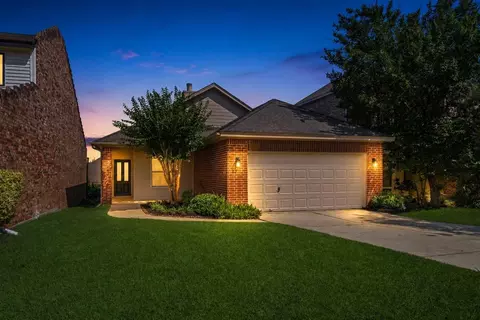 136 April Cv, Montgomery, TX 77356