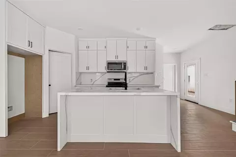 Kitchen - 1811 N Spring Dr #6, Spring, TX 77373 photo 4 of 5