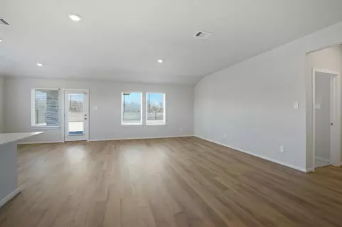 Living - 2035 Murphy Ranch Ct, Conroe, TX 77301 photo 2 of 4