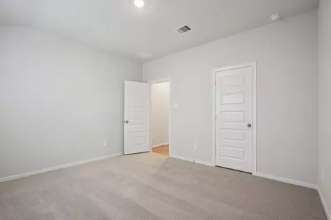 Bedroom - 2035 Murphy Ranch Ct, Conroe, TX 77301 photo 7 of 10