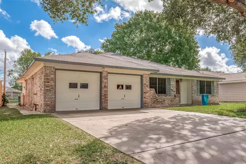 1503 Miles St, Rosenberg, TX 77471