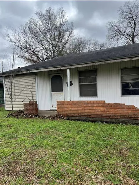 5710 Ridgeway Dr, Houston, TX 77033