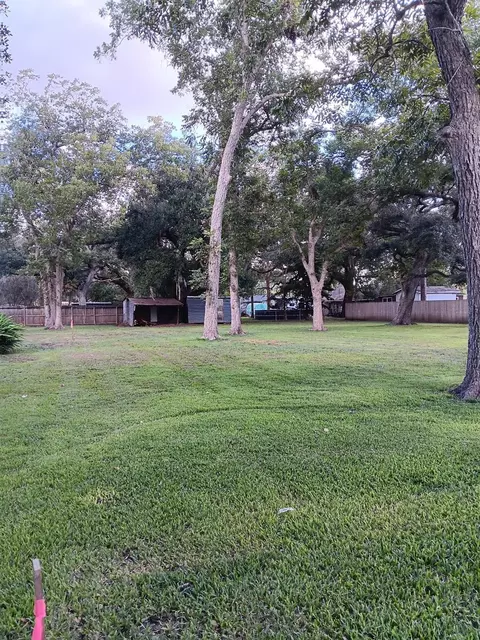 0 S Hackberry St, Sweeny, TX 77480 photo 2