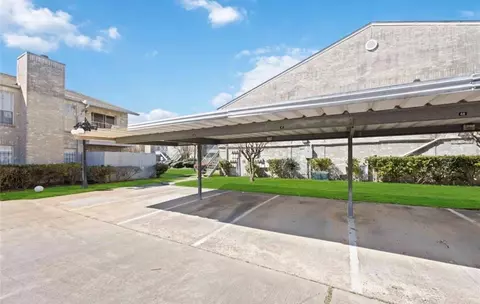 7400 Bellerive Dr #1702, Houston, TX 77036
