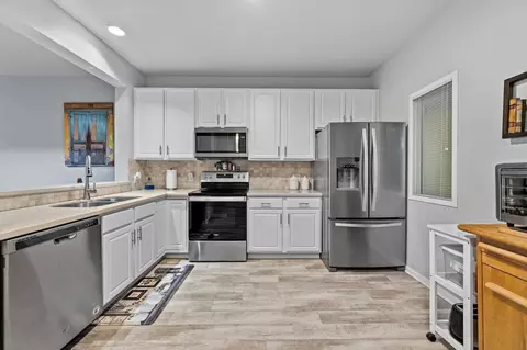 2815 Kings Crossing Dr #302, Kingwood, TX 77345