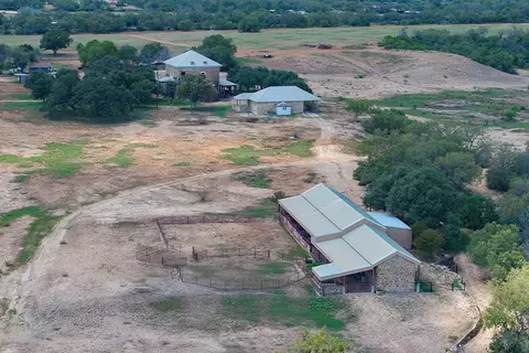 View/Area - 6887 Von Ormy Rd, Von Ormy, TX 78073 photo 4 of 5