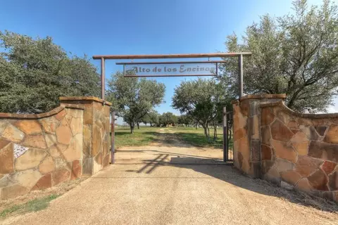Other - 6887 Von Ormy Rd, Von Ormy, TX 78073 photo 2 of 20