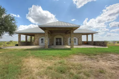 Exterior - 6887 Von Ormy Rd, Von Ormy, TX 78073 photo 11 of 19