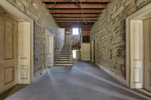 Entry Way - 6887 Von Ormy Rd, Von Ormy, TX 78073 photo 2 of 3