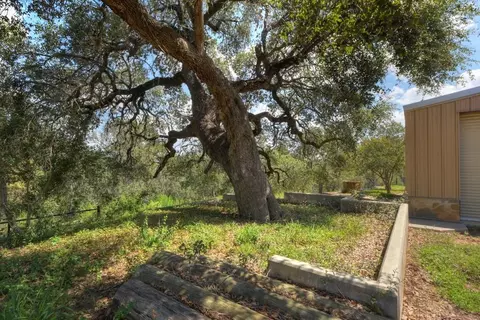 Exterior - 6887 Von Ormy Rd, Von Ormy, TX 78073 photo 13 of 19