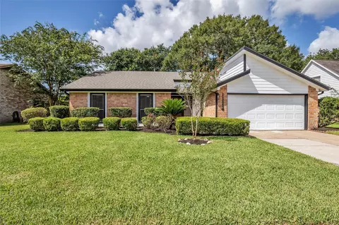 11114 Sageknight Dr, Houston, TX 77089