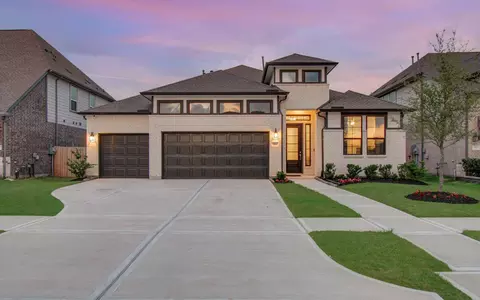1911 Fossil Ridge Dr, Richmond, TX 77469