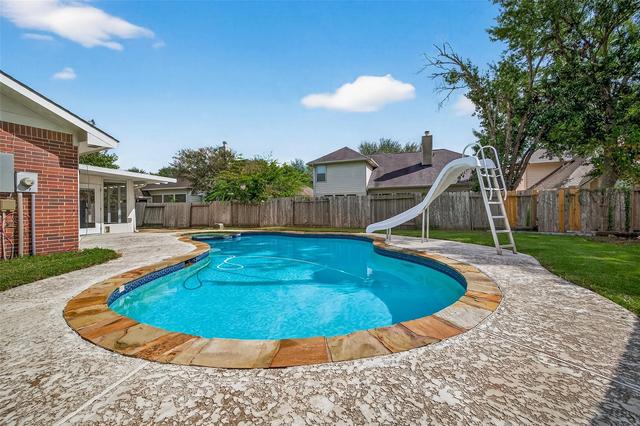 4410 Zimmerly Ct, Sugar Land, TX 77479