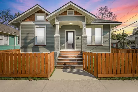 2902 Houston Ave, Houston, TX 77009