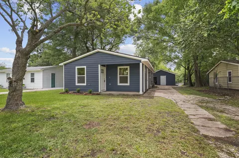 213 W Homan St, Baytown, TX 77520
