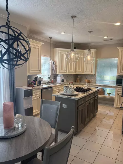 8915 Herts Rd, Spring, TX 77379 photo 2