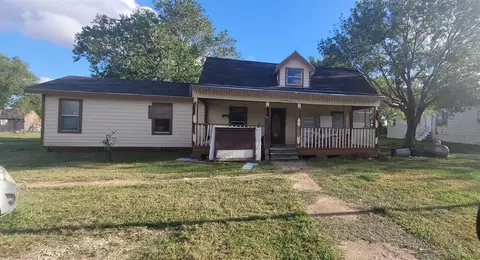 643 Petitt St, Kendleton, TX 77451 photo 1