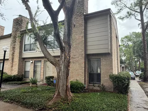 2110 Wilcrest Dr #101, Houston, TX 77042