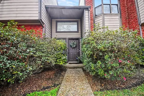 7447 Cambridge St #73, Houston, TX 77054