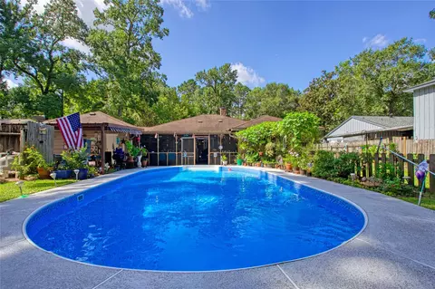Exterior - 2549 River Rdg, Conroe, TX 77385 photo 3 of 5
