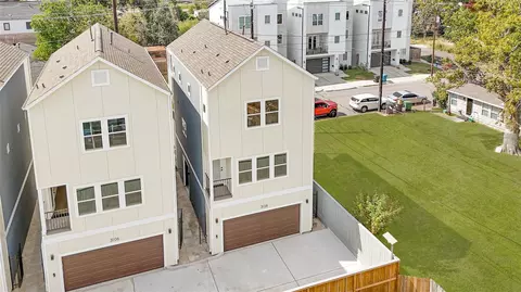 3808 Yale St, Houston, TX 77018