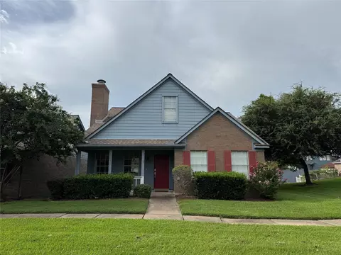 2601 S Broadway St #9, La Porte, TX 77571