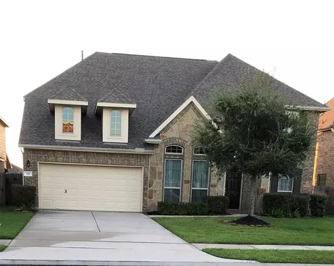 331 W Bend Dr, League City, TX 77573
