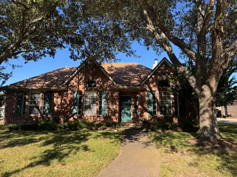 2834 Martina Dr, Friendswood, TX 77546