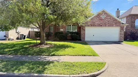 4039 Hawthorne Glen Ct, Fresno, TX 77545