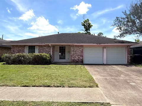 5607 Viking Dr, Houston, TX 77092
