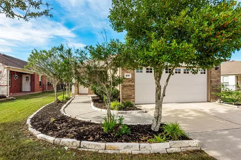 614 Shoreside Dr, Richmond, TX 77469