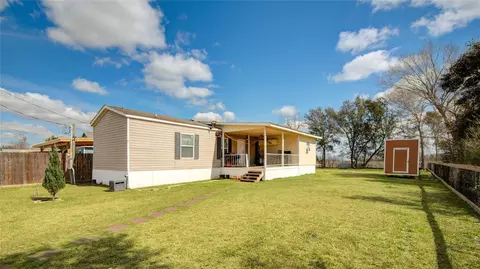12903 Green Valley Dr, Rosharon, TX 77583