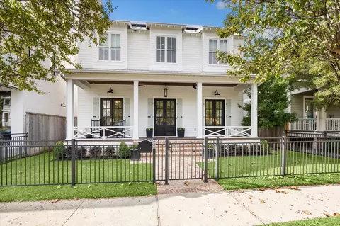 638 E 10th St, Houston, TX 77008