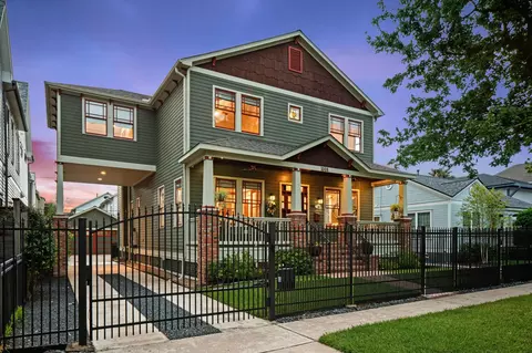 1008 E 7th St, Houston, TX 77009
