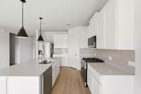 Kitchen - 29010 Fig Vine Dr, Waller, TX 77484 photo 1 of 1