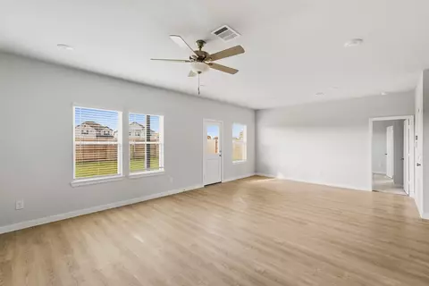 Living - 29010 Fig Vine Dr, Waller, TX 77484 photo 1 of 4